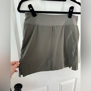 Athleta SoHo Skort- Size 8